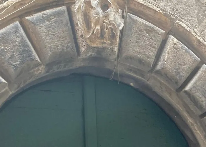 דירה Arco Acetari - The Middle Ages In The Heart Of *